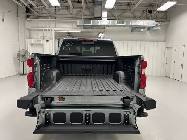 New 2026 Chevrolet Silverado 1500 High Country AWD/4WD image 18