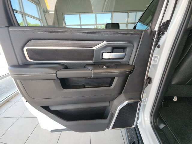 New 2026 RAM 2500 Laramie w/ Night Edition image 32