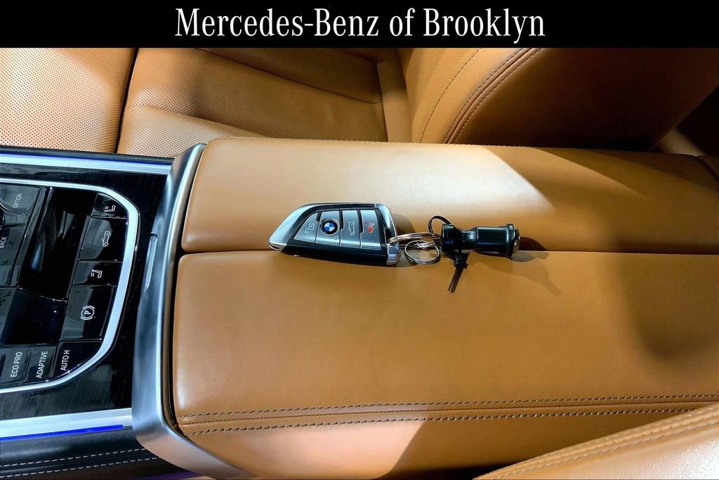 Used 2022 BMW 840i xDrive Convertible w/ Comfort Seating Package AWD/4WD image 13