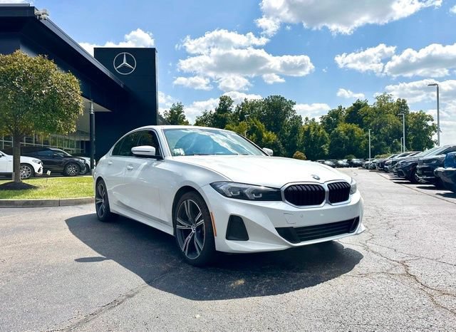 Used 2024 BMW 330i xDrive Sedan w/ Premium Package AWD/4WD image 1
