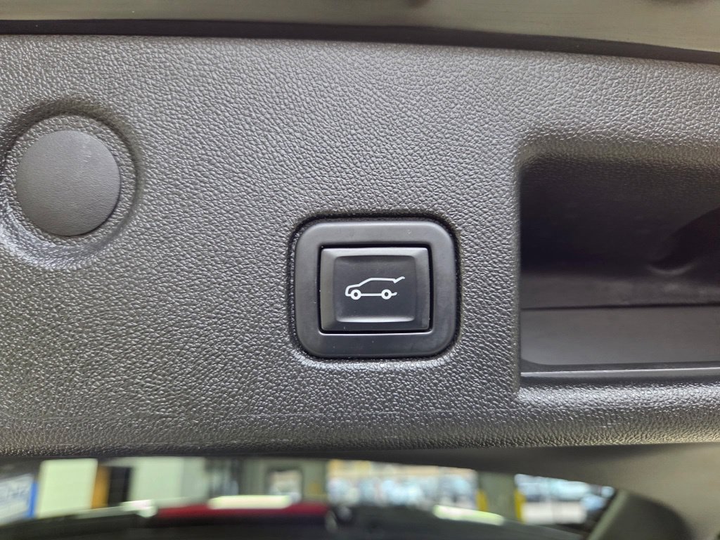 Used 2022 Chevrolet Equinox RS AWD/4WD image 14
