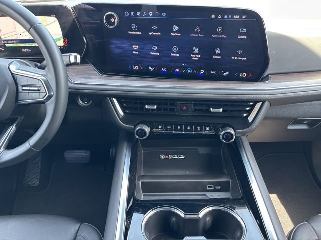 Used 2025 Chevrolet Tahoe LT AWD/4WD image 12