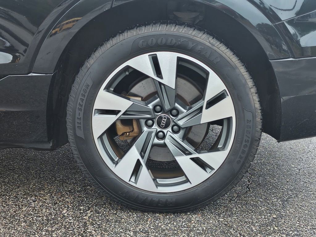 Used 2021 Audi e-tron Premium image 12