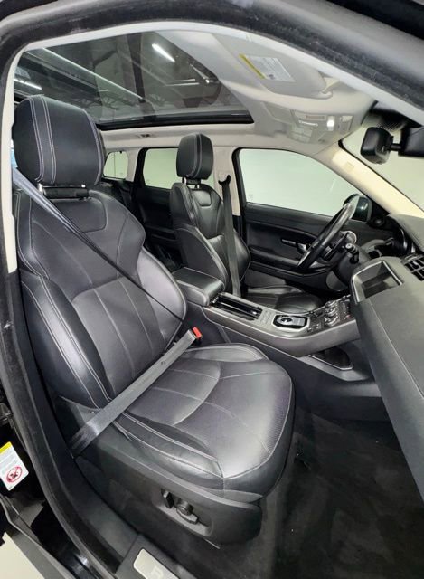 Used 2018 Land Rover Range Rover Evoque HSE image 15