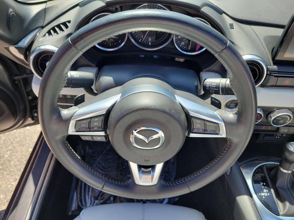 Used 2021 MAZDA MX-5 Miata RF Grand Touring RWD image 18