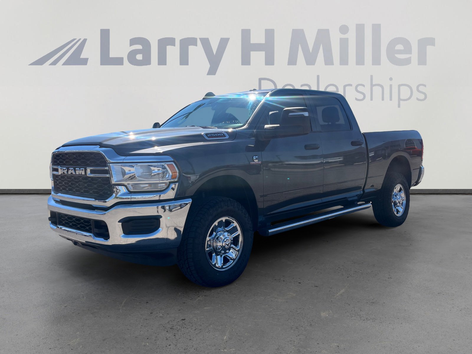 Used 2024 RAM 2500 Tradesman w/ Chrome Appearance Group