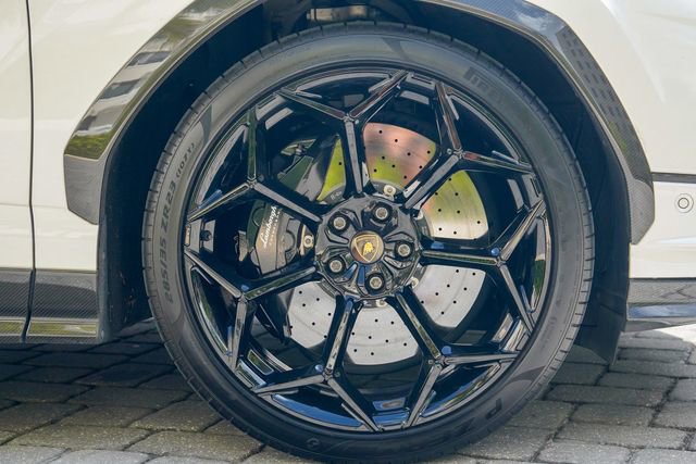 Used 2023 Lamborghini Urus Performante image 35