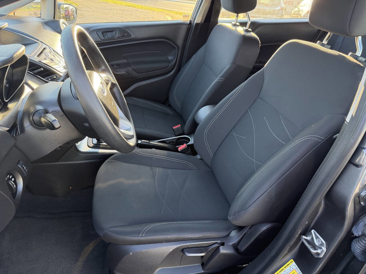 Used 2017 Ford Fiesta SE image 13