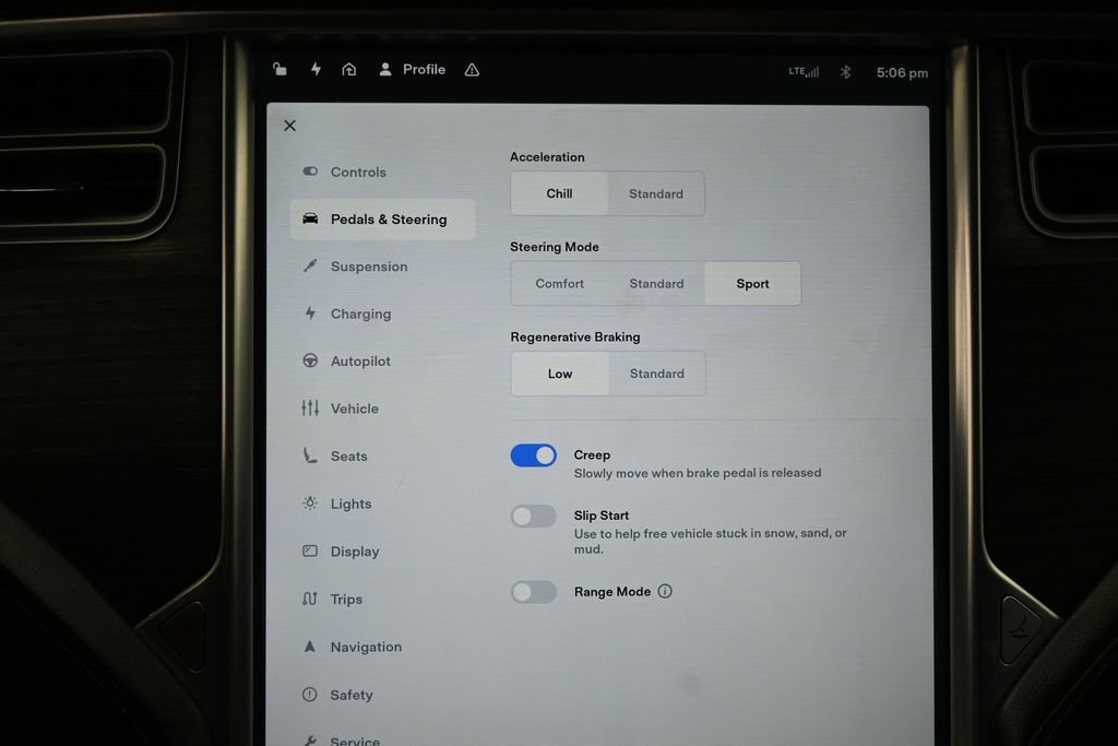 Used 2016 Tesla Model X 75D AWD/4WD image 26