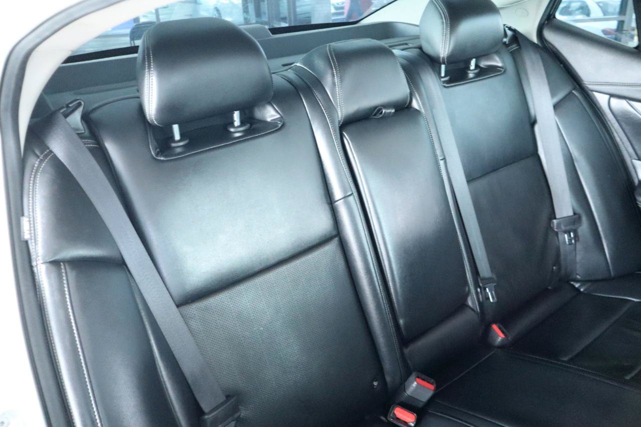 Used 2021 Nissan Maxima 3.5 SV w/ Floor Mat Group FWD image 32