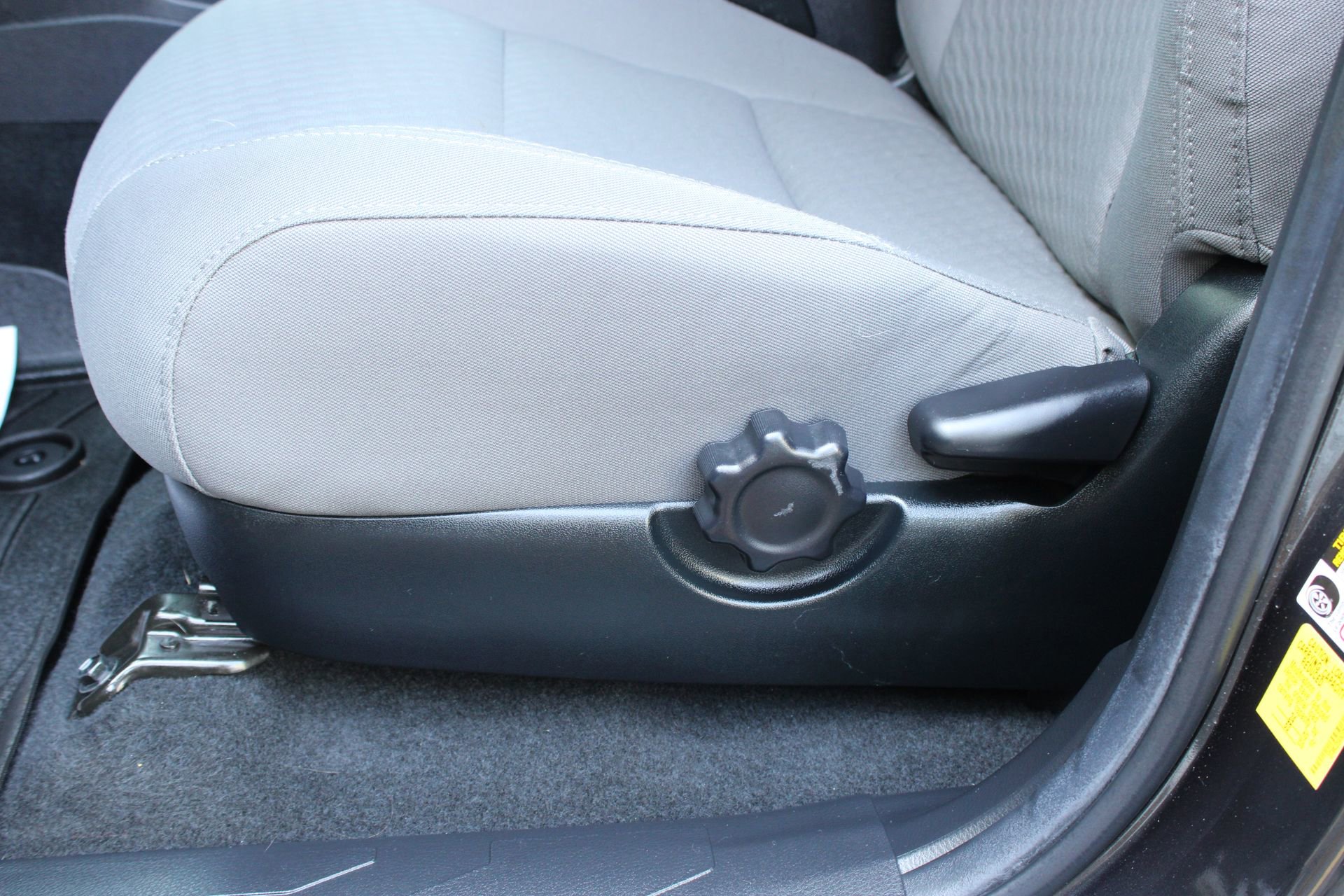 Used 2023 Toyota Tacoma SR AWD/4WD image 14