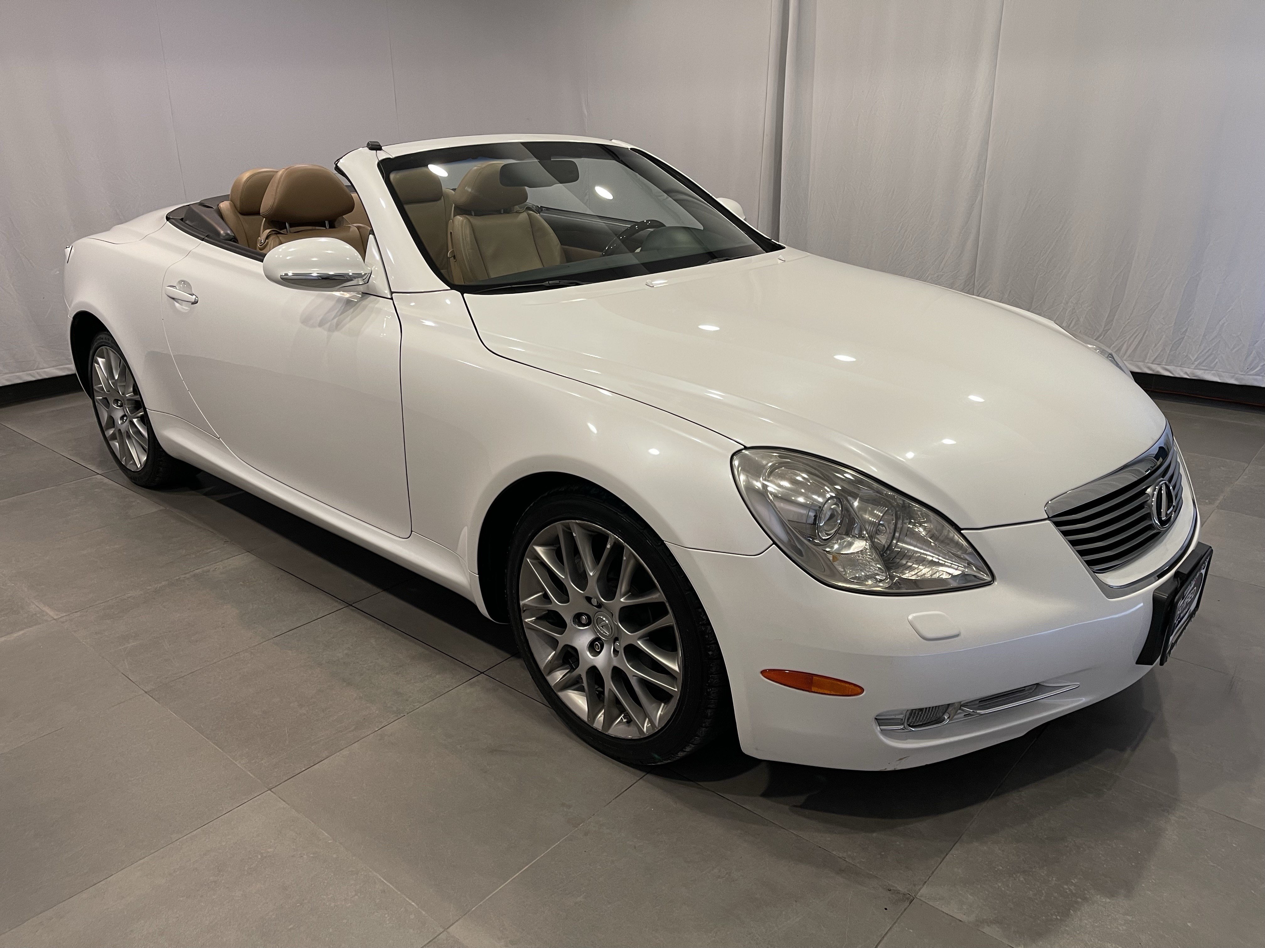 Used 2008 Lexus SC 430 Convertible RWD image 28