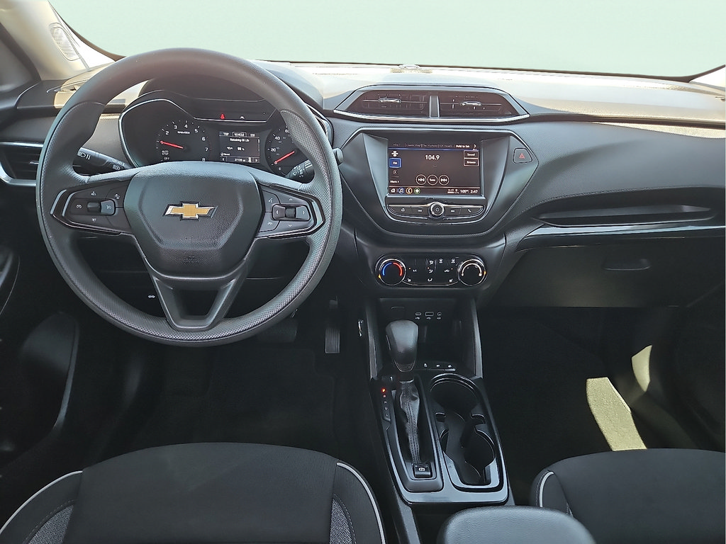 Used 2023 Chevrolet TrailBlazer LT FWD image 11