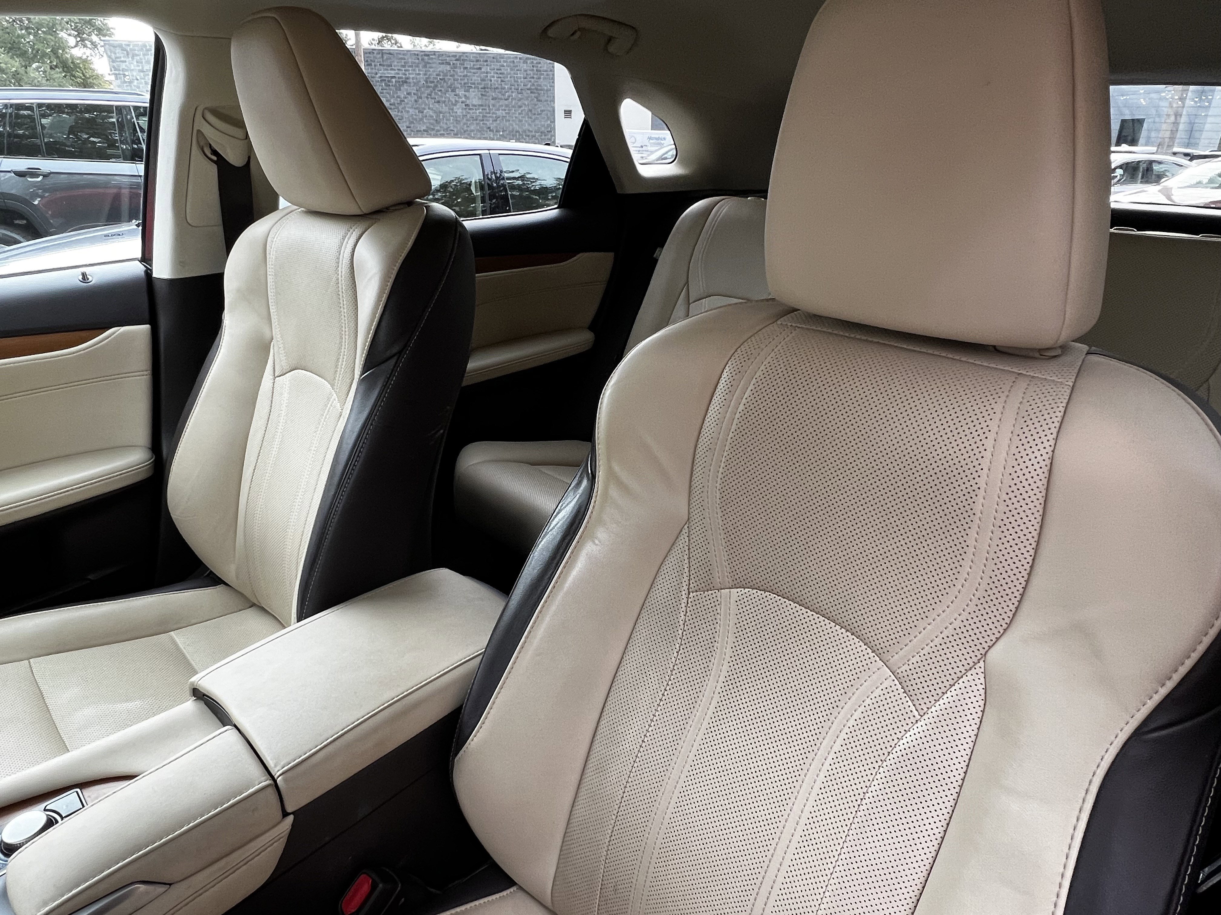 Used 2019 Lexus RX 350 AWD w/ Navigation Package image 18