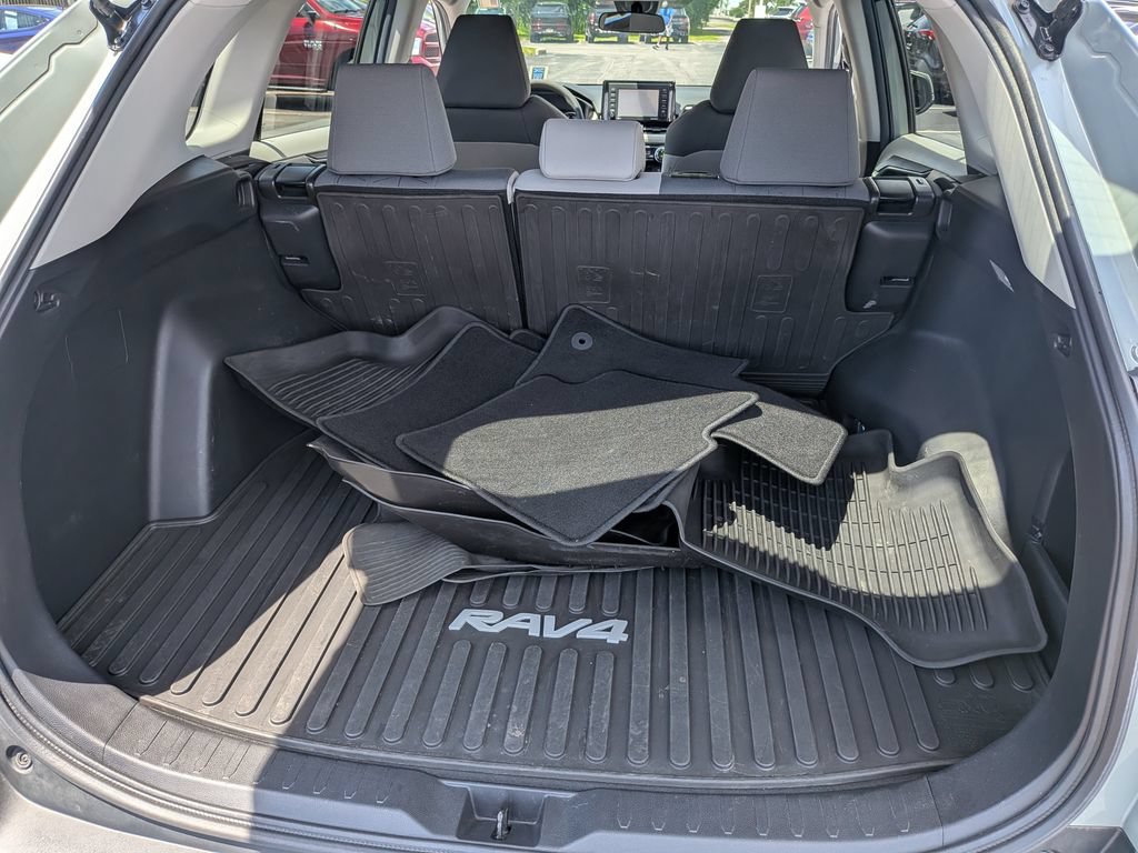 Used 2020 Toyota RAV4 XLE w/ All Weather Liner Package AWD/4WD image 34