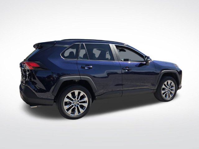 Used 2023 Toyota RAV4 XLE Premium FWD image 9