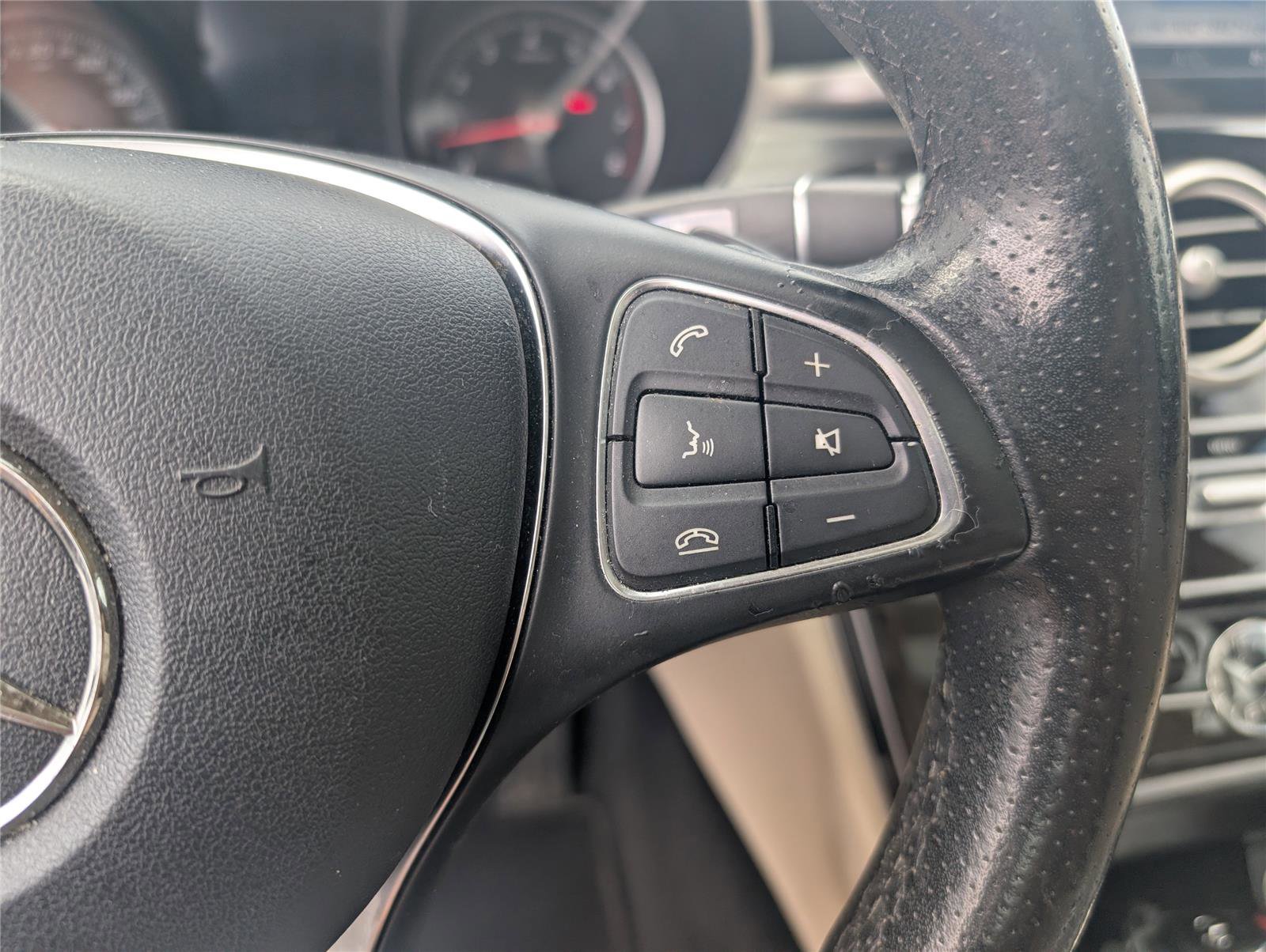 Used 2017 Mercedes-Benz C 300 4MATIC Sedan image 21