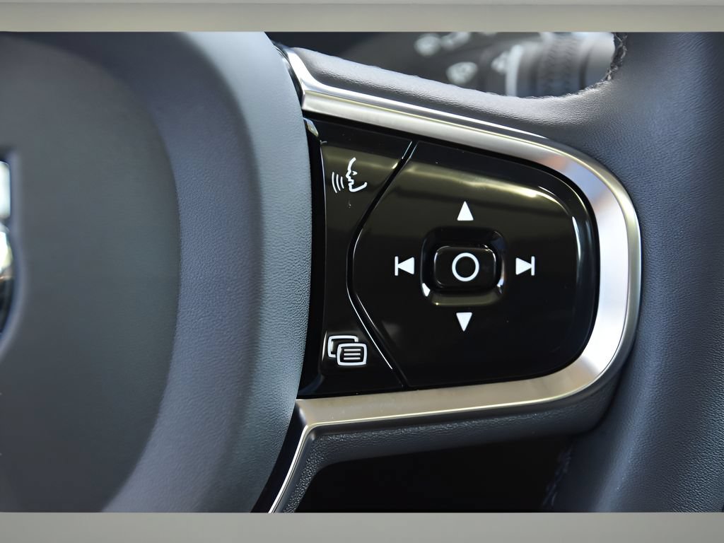 Certified 2024 Volvo XC90 T8 Plus w/ Protection Package Premier AWD/4WD image 36