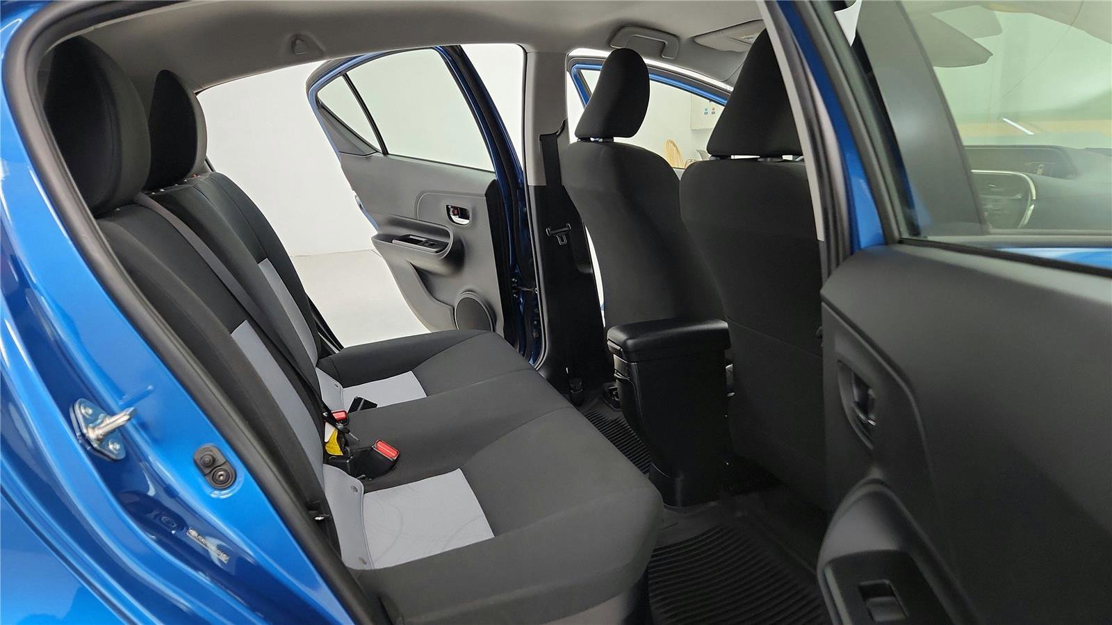 Certified 2019 Toyota Prius C image 18