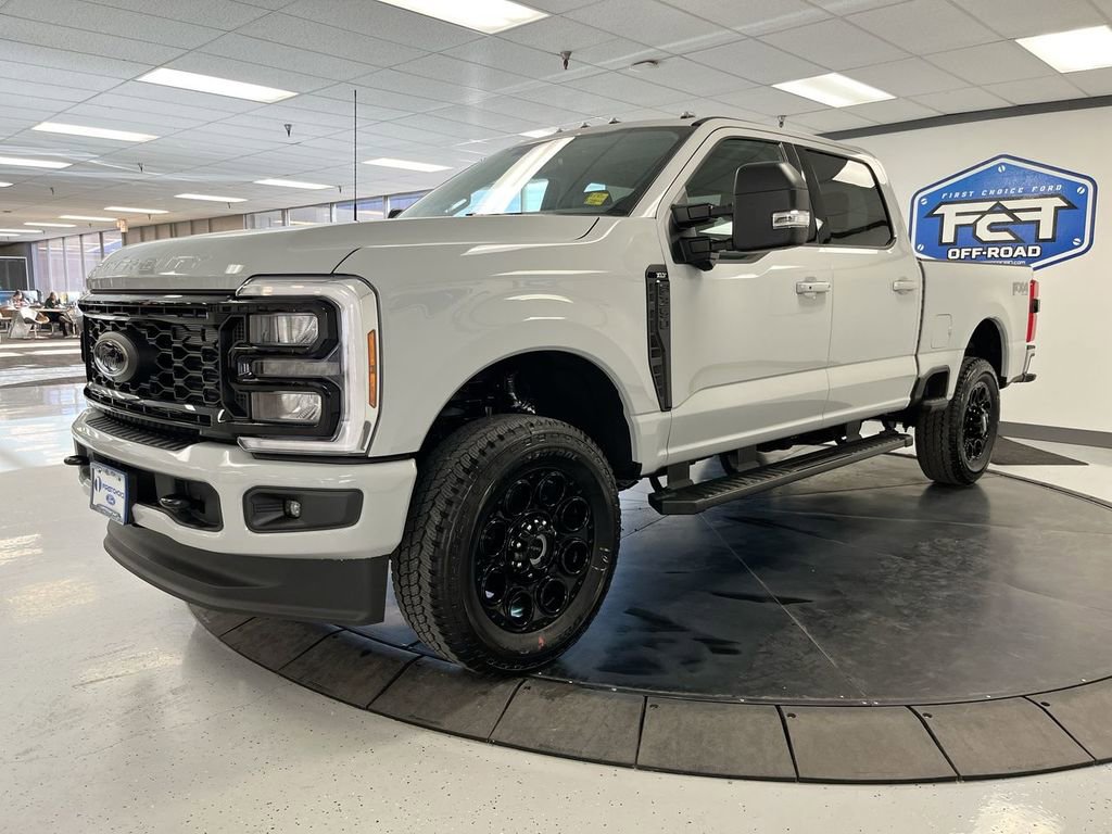 New 2026 Ford F350 XLT w/ XLT Premium Package AWD/4WD image 4
