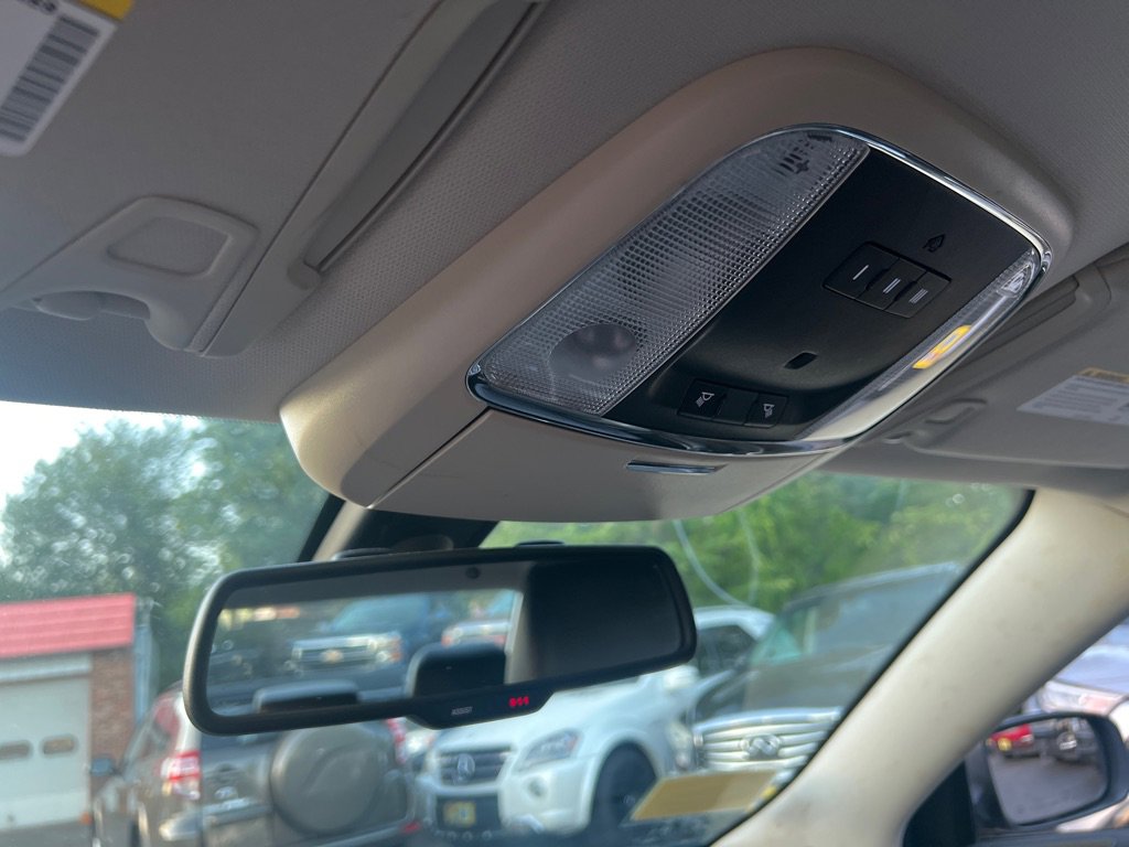 Used 2015 Chrysler 300 Limited w/ 300 Premium Group image 22