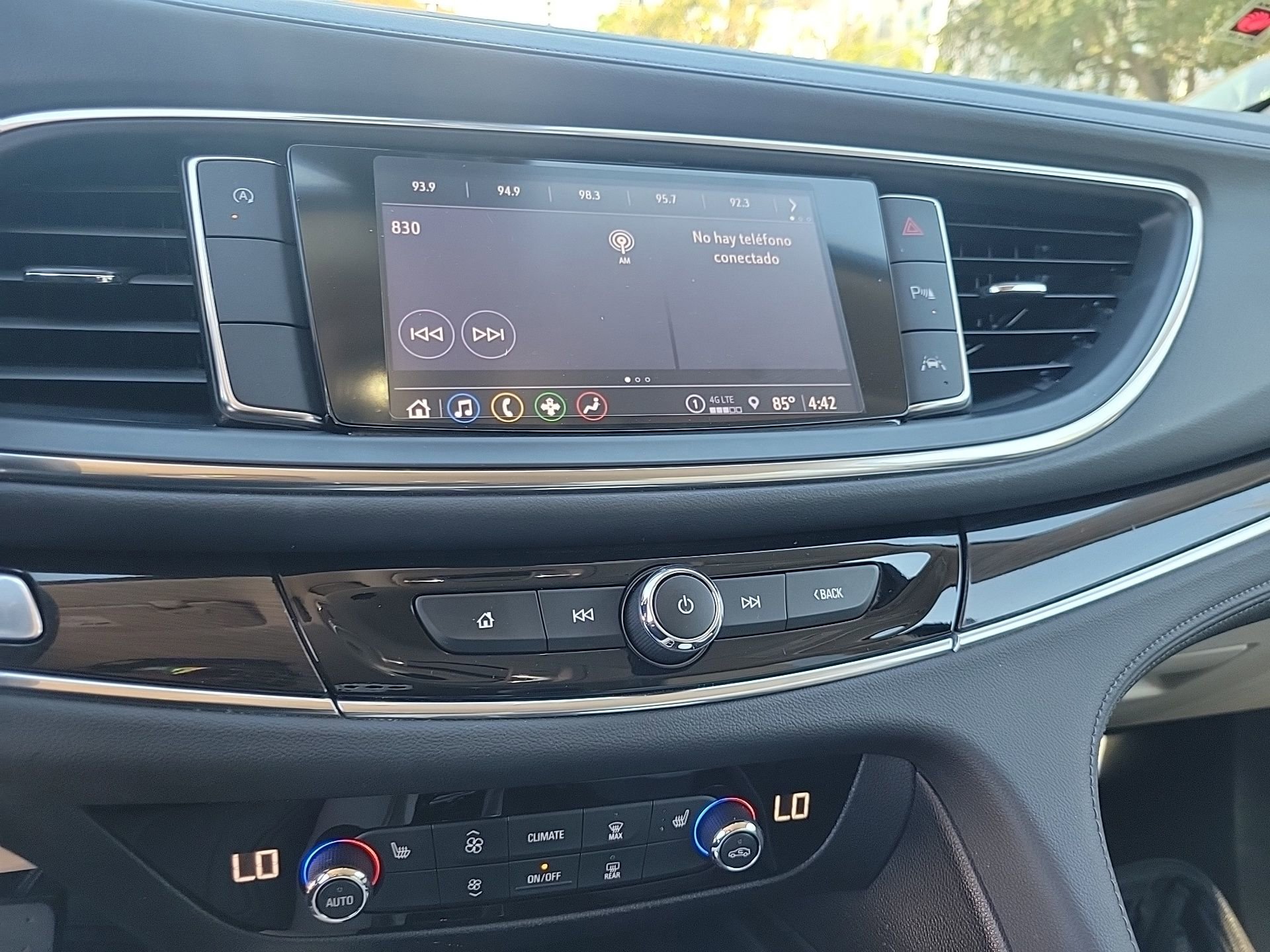 Used 2024 Buick Enclave Essence w/ Sport Touring Edition image 32