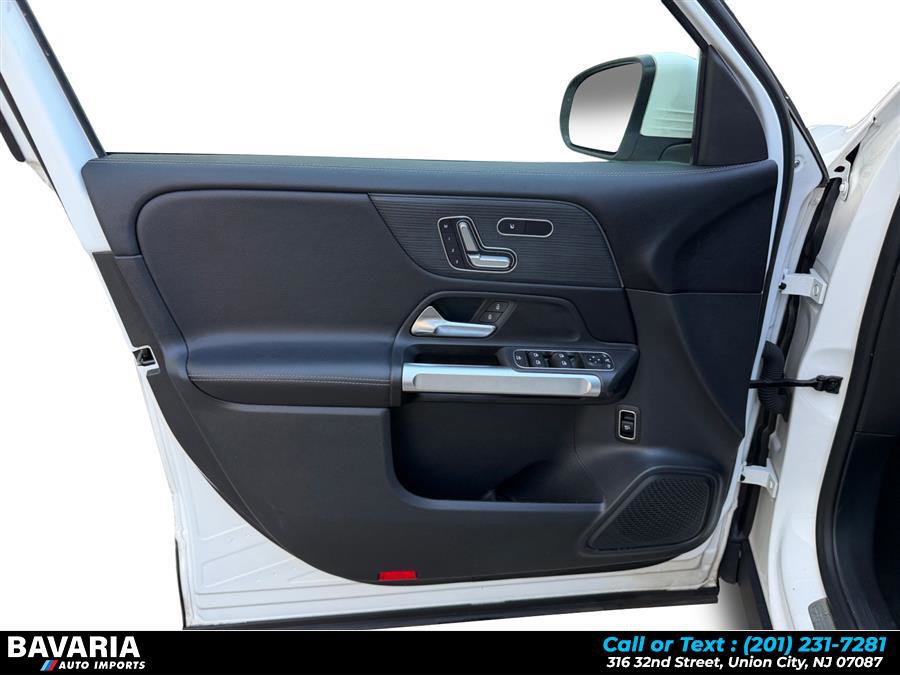 Used 2023 Mercedes-Benz GLB 250 4MATIC image 11