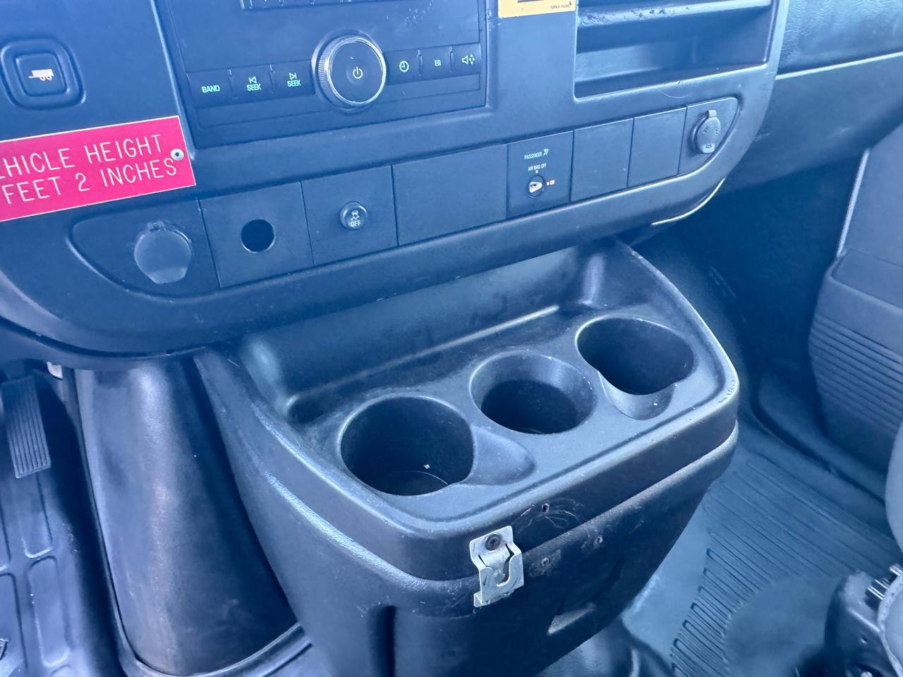 Used 2013 GMC Savana 2500 w/ Cold Climate Package image 32