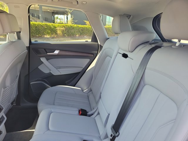 Used 2023 Audi Q5 2.0T Premium Plus image 11