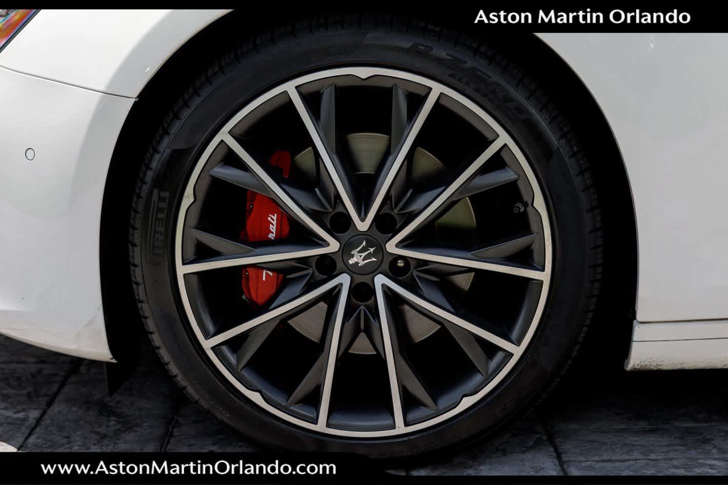 Used 2020 Maserati Ghibli GranLusso RWD image 39
