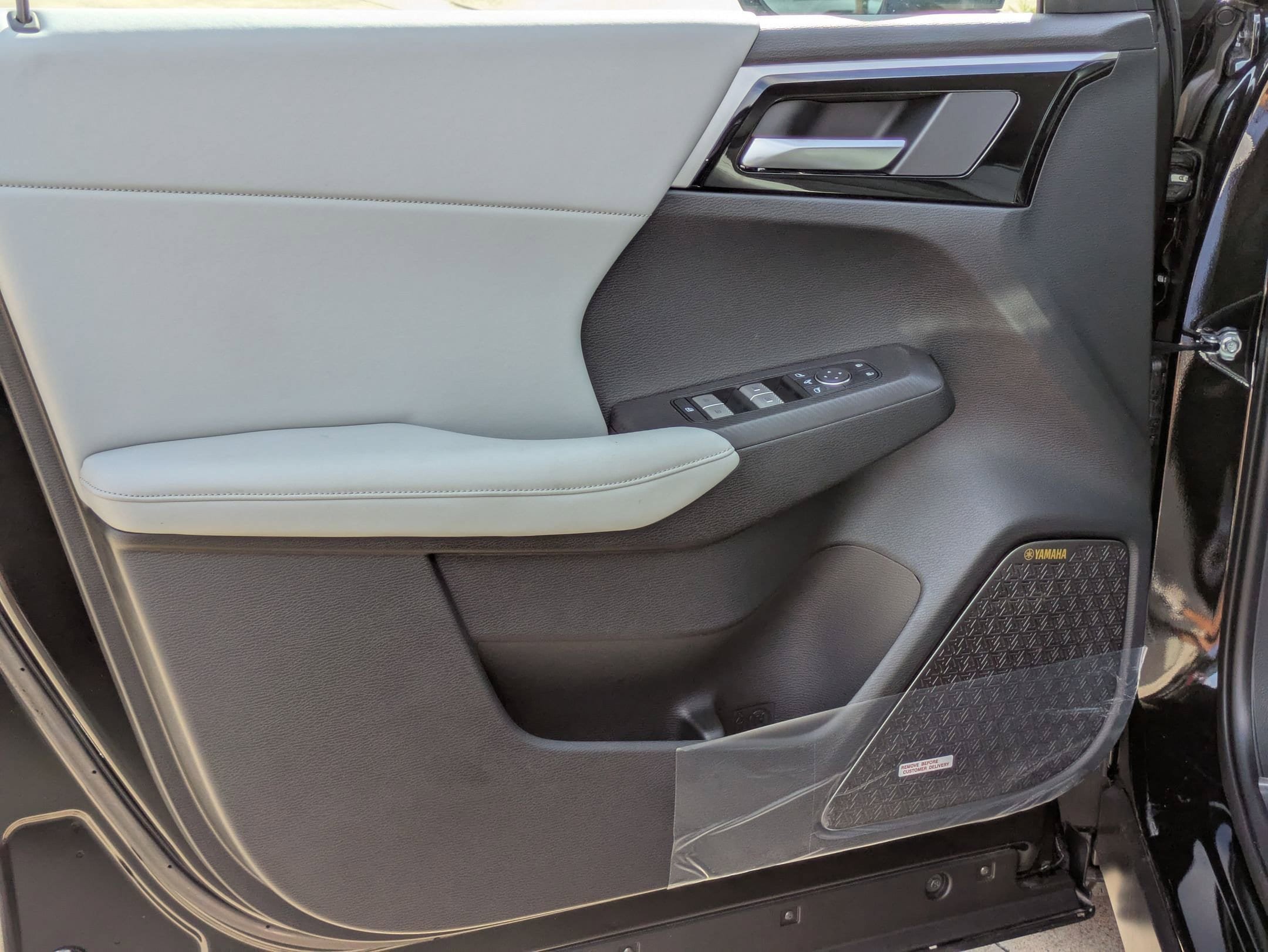 New 2025 Mitsubishi Outlander SE FWD image 11