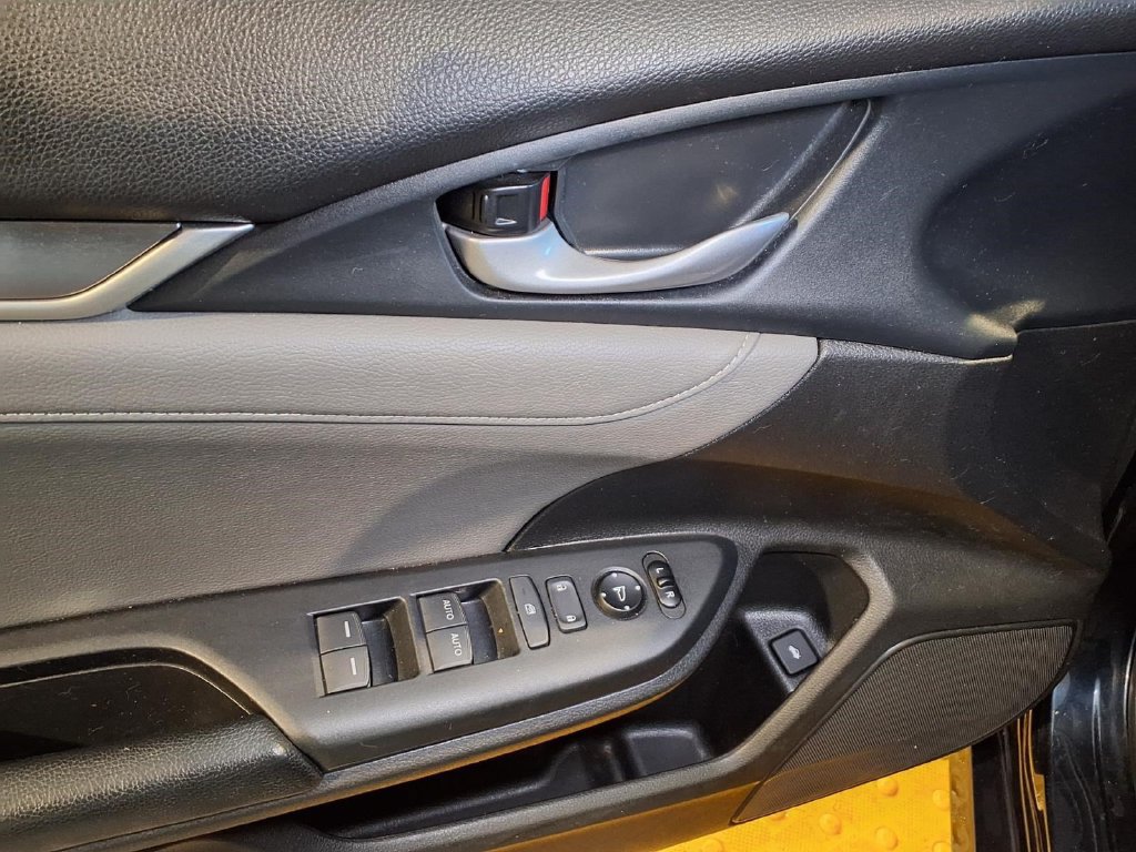 Used 2017 Honda Civic EX-L image 18