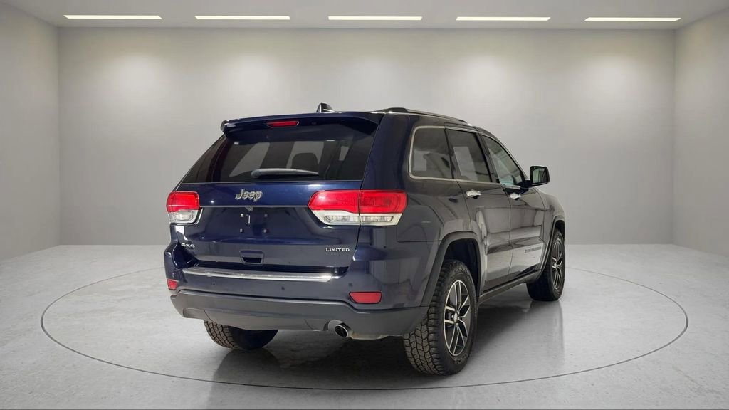 Used 2017 Jeep Grand Cherokee Limited image 3