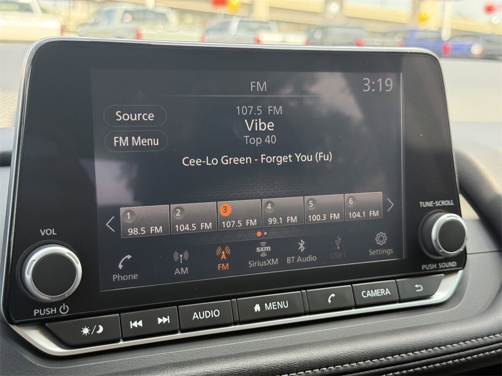 Used 2024 Nissan Rogue SV image 21