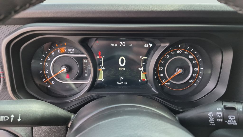 Used 2025 Jeep Wrangler Unlimited Rubicon AWD/4WD image 14