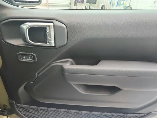 New 2025 Jeep Gladiator Sport image 34