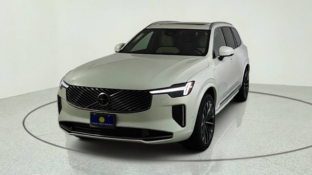 New 2026 Volvo XC90 T8 Plus w/ Protection Package AWD/4WD image 2
