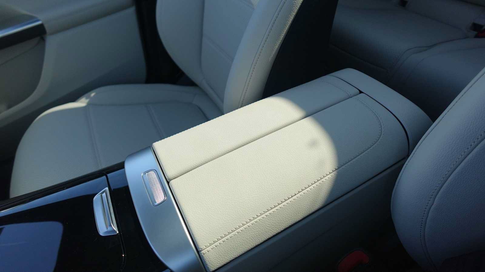 Used 2026 Mercedes-Benz GLC 300 4MATIC image 46