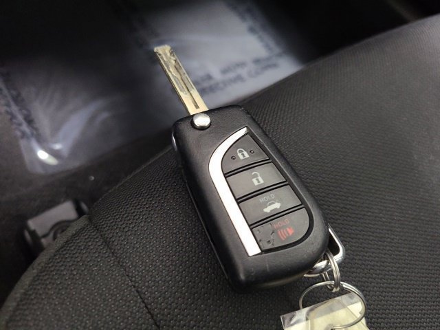 Used 2024 Toyota Corolla LE FWD image 32