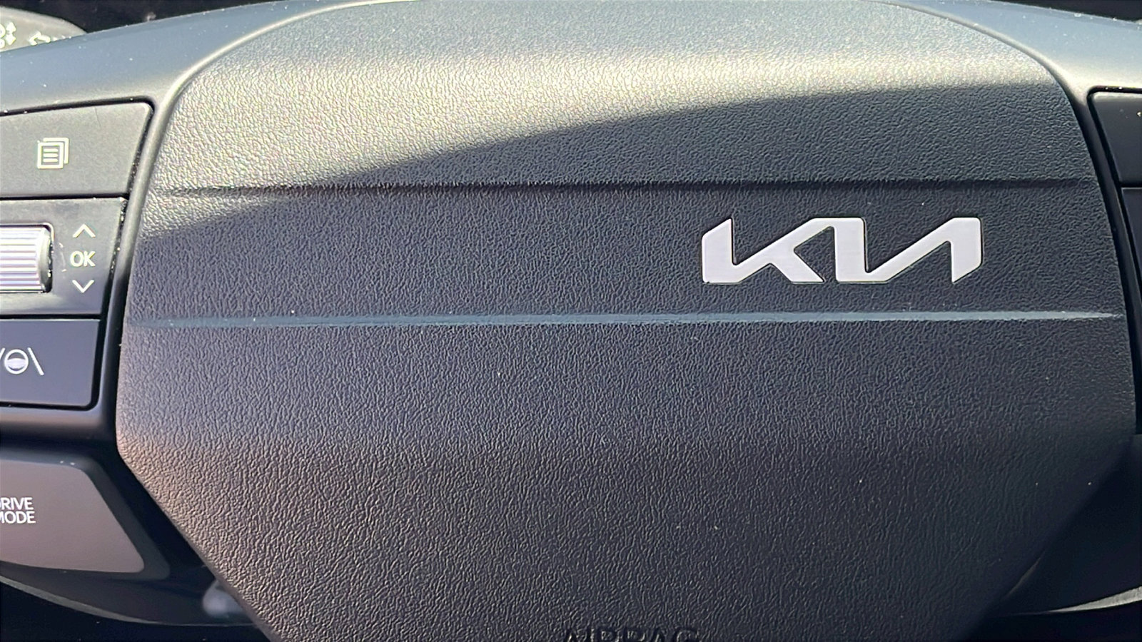 Used 2025 Kia K4 FWD image 17
