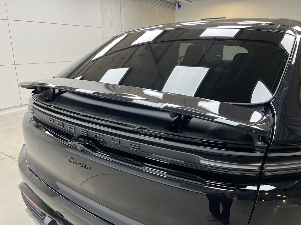 New 2026 Porsche Macan Turbo Electric AWD/4WD image 37