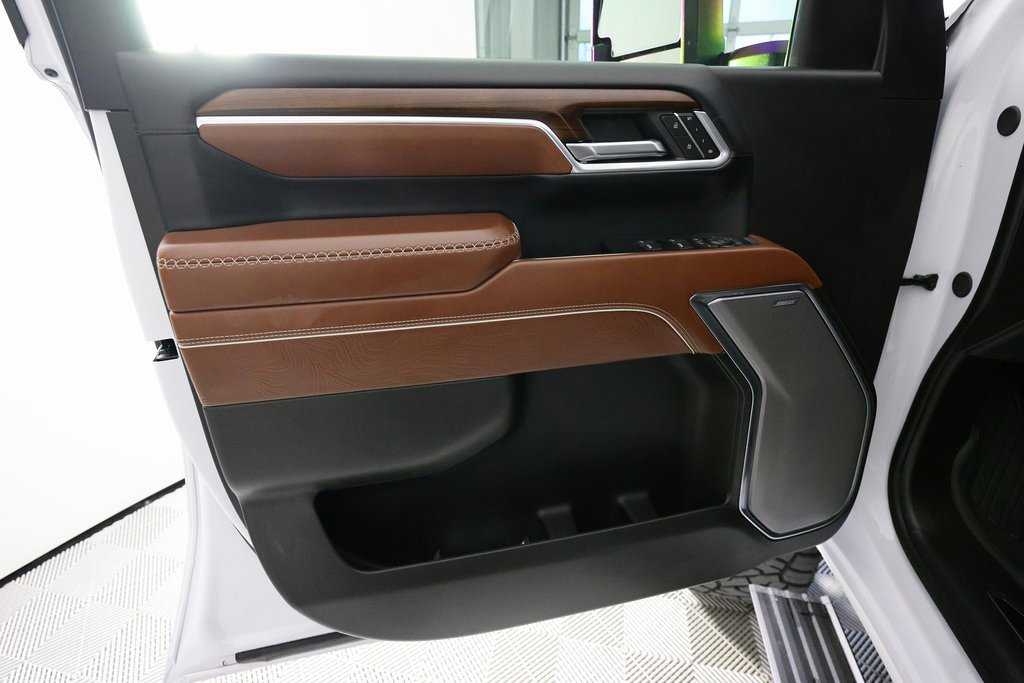 Used 2025 GMC Sierra 2500 Denali Ultimate image 16