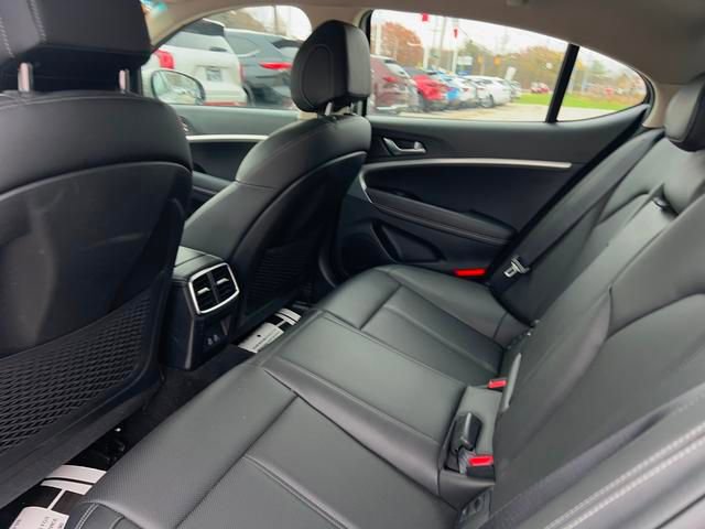 Used 2024 Genesis G70 2.5T image 14