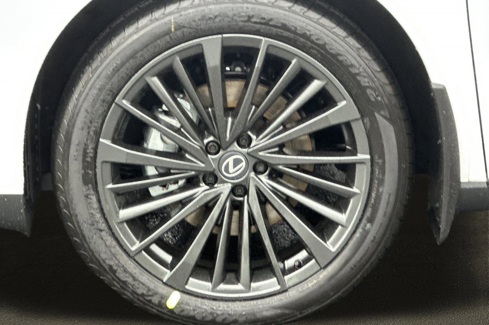 New 2026 Lexus RX 350h image 12