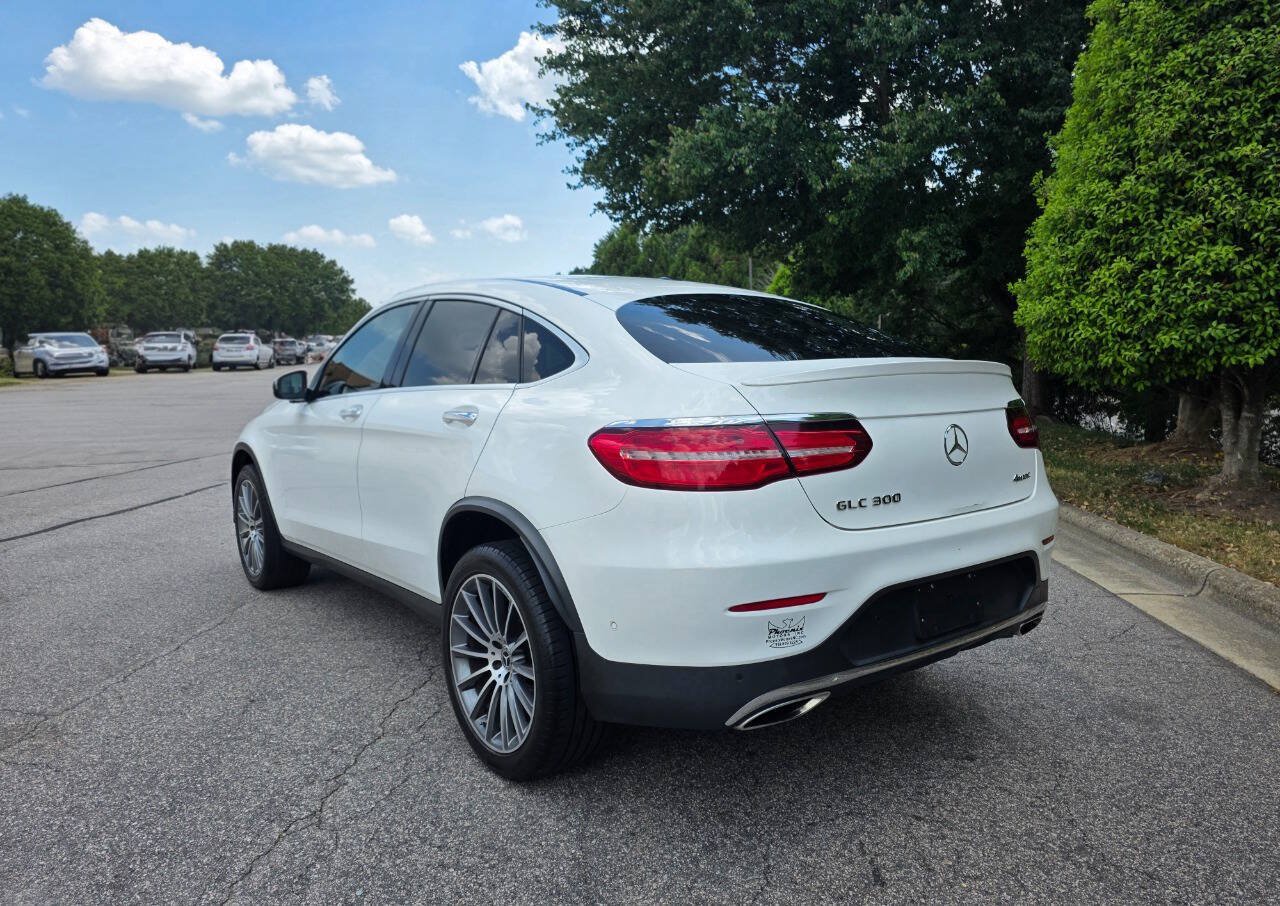Used 2019 Mercedes-Benz GLC 300 4MATIC Coupe image 3
