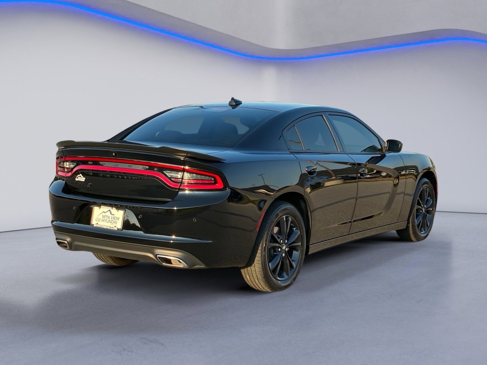 Used 2023 Dodge Charger SXT w/ Blacktop Package AWD/4WD image 6