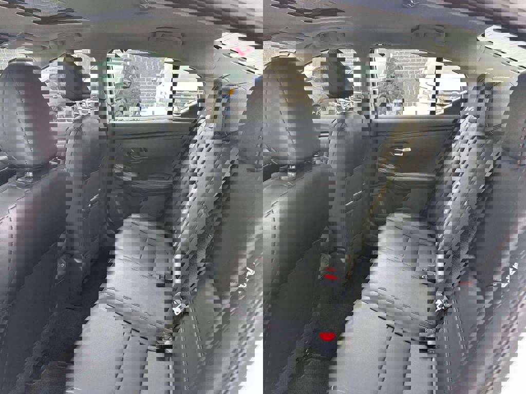 Used 2024 Nissan Sentra SR w/ SR Premium Package image 10