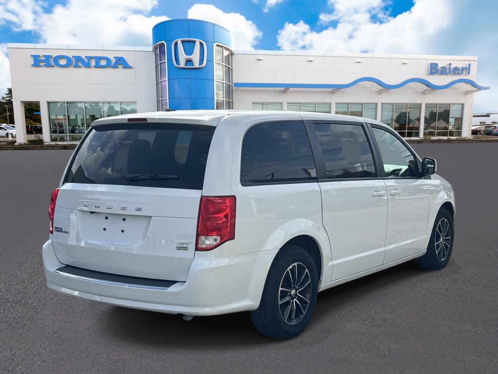 Used 2019 Dodge Grand Caravan GT FWD image 5