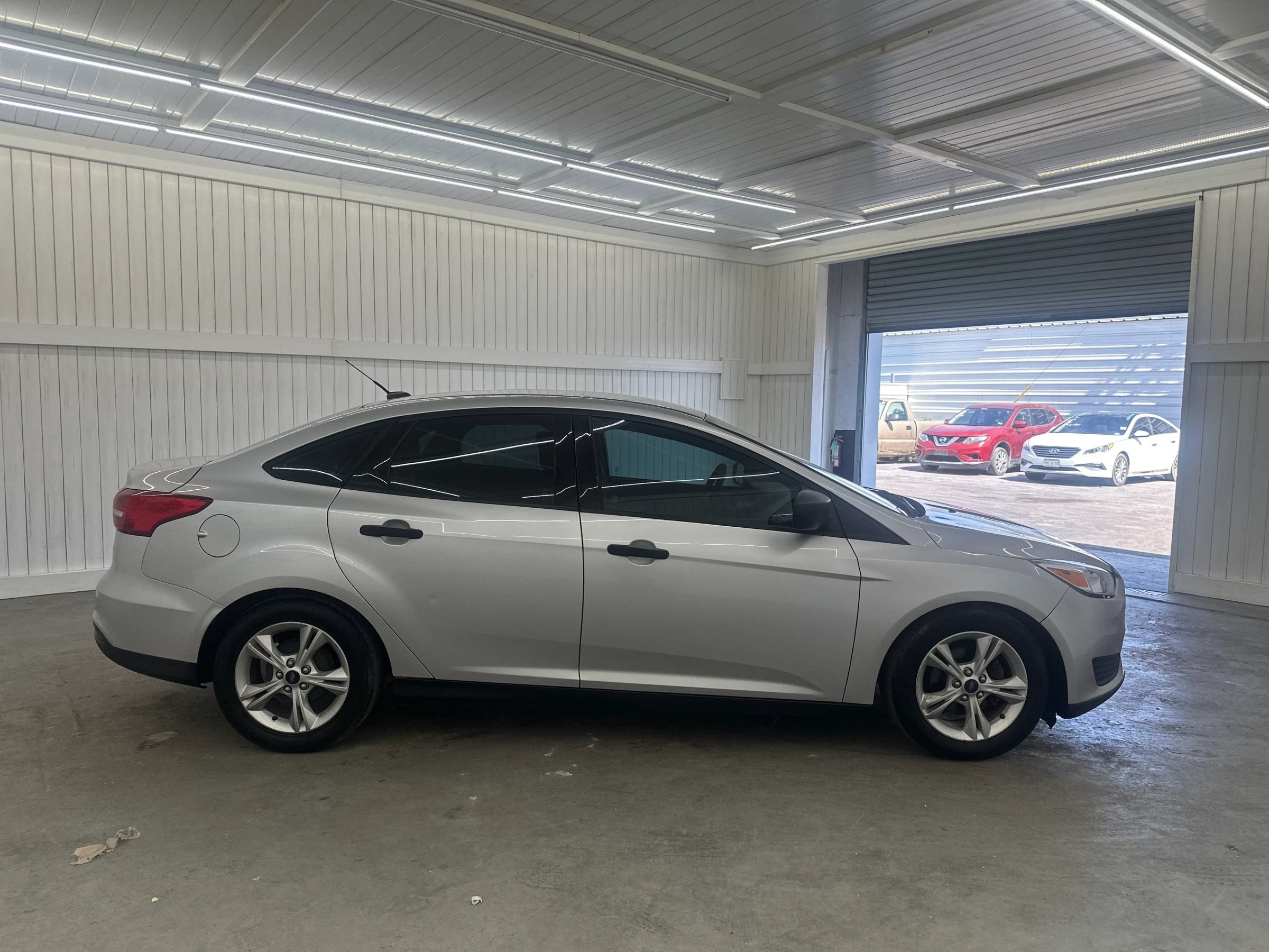 Used 2016 Ford Focus S FWD image 4