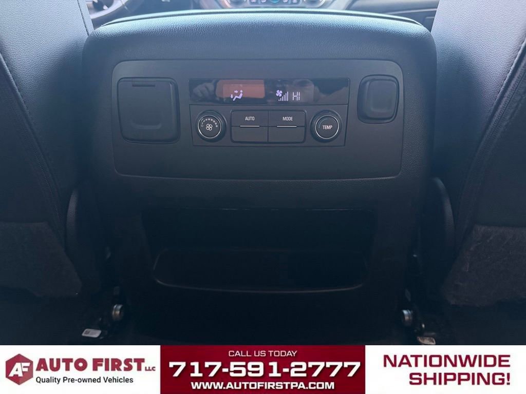 Used 2019 Chevrolet Suburban LT AWD/4WD image 21